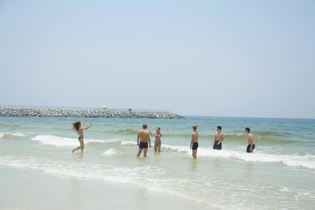 Ajman Beach Hotel Exterior foto